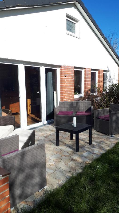 Ferienhaus In Buesumer Deichhausen - Buesum An Der Nordsee Fuer Bis Zu 9 Personen エクステリア 写真